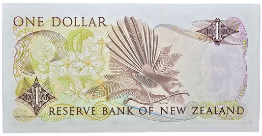 1981-1985 New Zealand One Dollar, AA 000125*